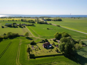 precis intill Ombergs golfbana, nära till Vättern, stora Lund och Hästholmen in Ödeshög